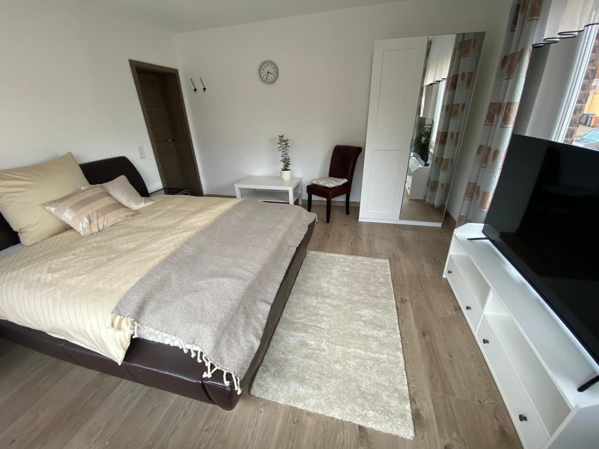 Pension Mit Moselblick Klotten Exteriör bild